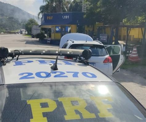 Carro Roubado E Placas Clonadas Recuperado Pela Prf Na Br Em Sc