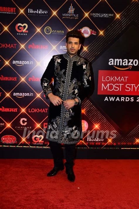 Karan Kundrra Grace The Lokmat Most Stylish Awards 2022 Photo