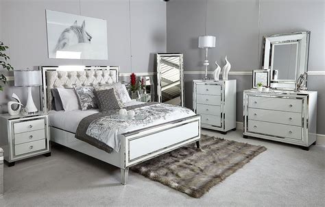 Madison White Glass Drawer Mirrored Dressing Table Picture Perfect