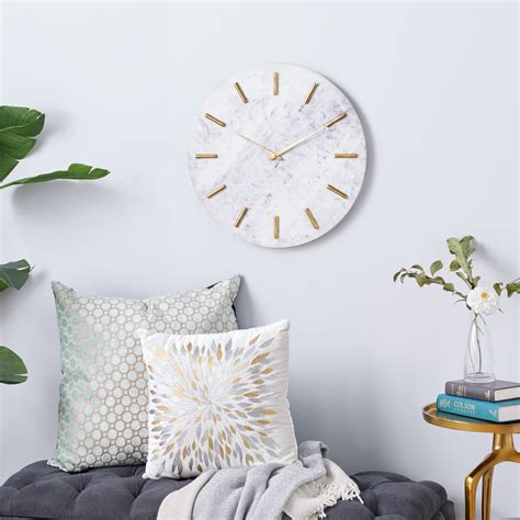 Cosmoliving By Cosmopolitan 20 White Marble Wall Clock With Gold