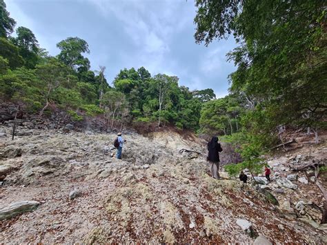 Bosan Ke Pantai Cobain Deh Trekking Ke Gunung Berapi Di Jaboi Sabang