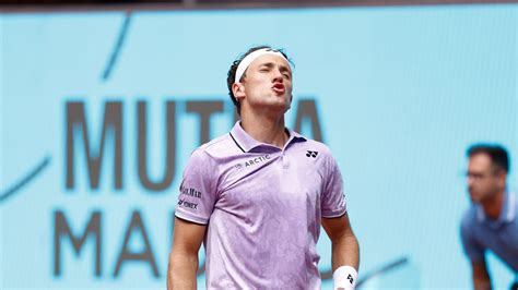 Madrid Open Casper Ruud Dumped Out In Second Round By Matteo Arnaldi