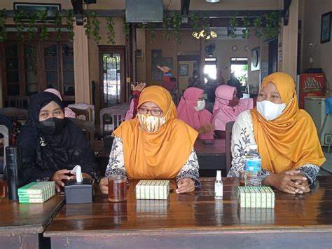 Pembinaan Penyuluh Agama Islam PNS Dan Non Pegawai Negeri Sipil Kantor