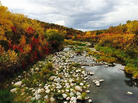 Pembina Gorge State Recreation Area Sept 2014 Fall Foliage Road