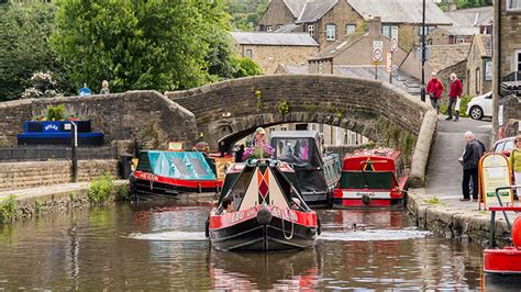 8 best canal walks in the UK