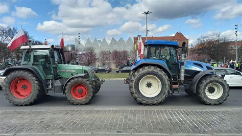 Minister Rolnictwa Spotka Si Z Protestuj Cymi W Szczecinie Rolnikami