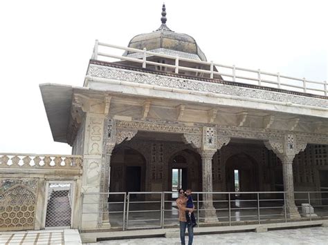 Tomb Of Sheikh Salim Chisti Fatehpur Sikri Tripadvisor