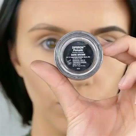 How To Tweeze And Perfectly Shape Your Eyebrows Stonegirl Dipbrow