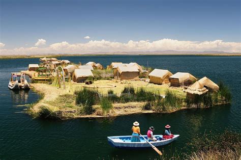 Rundreisen De Peru Schwimmende Schilfinseln Der Urus