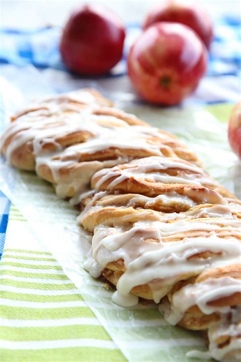 The Best Apple Cinnamon Bread