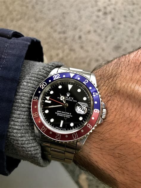 Rolex Gmt Master Ii W Pepsi Cola Bezel R Watches