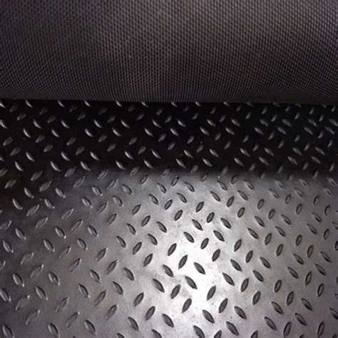 China Anti Slip Black Diamond Tread Willow Leaf Rubber Sheet Mat