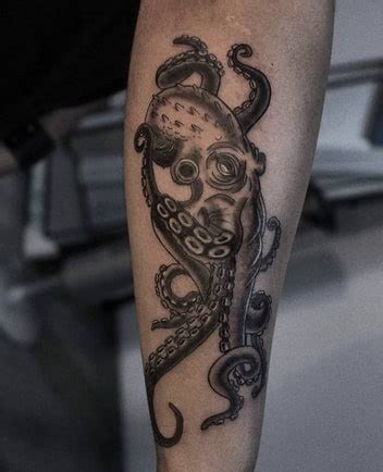 Kraken Tattoo Meaning, Symbolism, and 10+ Design Inspirations | TattooAdore