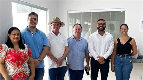 Pedro Fernandes celebra avanços na saúde de Cujubim durante visita ao