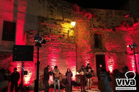 Giovinazzo Prologo In Musica Per I Fuochi Di Sant Antonio Abate Foto