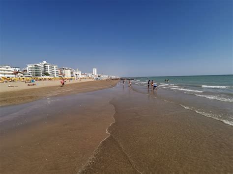 Spiaggia di Jesolo beach on the map with photos and reviews🏖️ ...