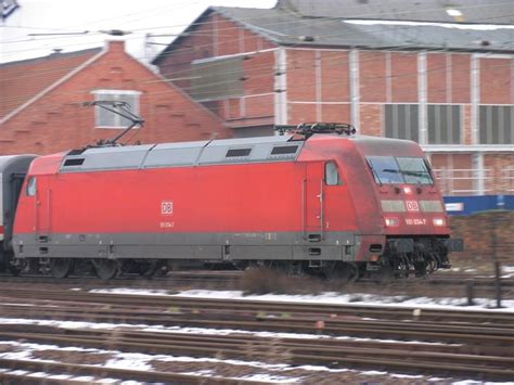 Br 101 Mit Einem Ic Nach Hallesaale Bei Der Ausfahrt In Köthen