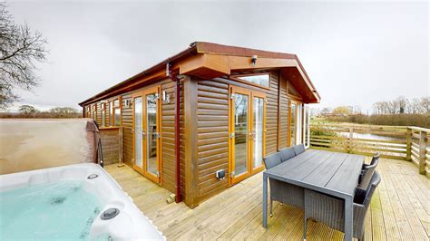 Three Bedroom Hot Tub Lodge In Pickering Sleeps 6