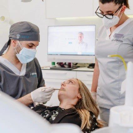 Tratamientos Clínica Dental Mora García Ourense