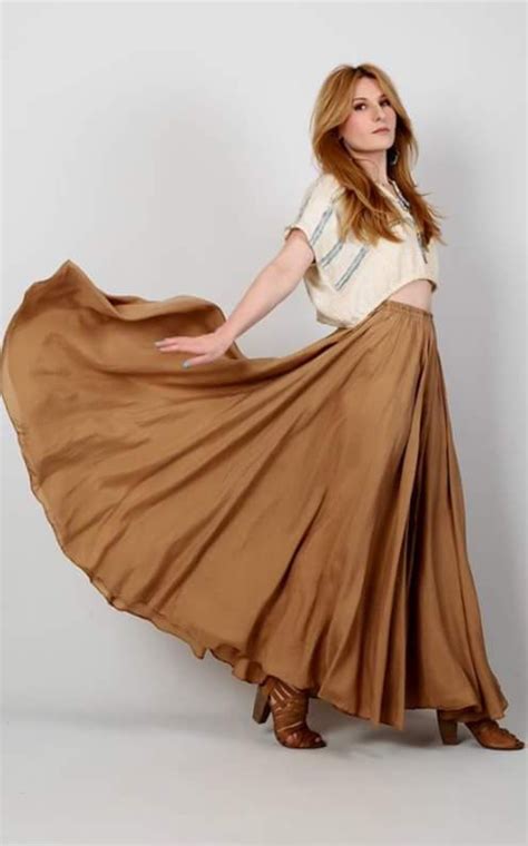 Flowing Lovely Circle Skirt Outfits Long Flowing Dresses