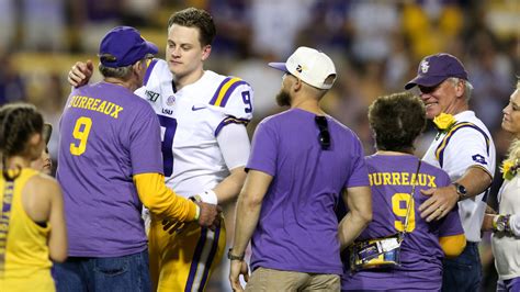 Joe Burrow wins Heisman Trophy: LSU QB's season eases family's pain ...