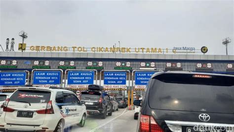 Ini Catatan Polri Kendaraan Keluar Masuk Jakarta Melalui Tol Cikampek