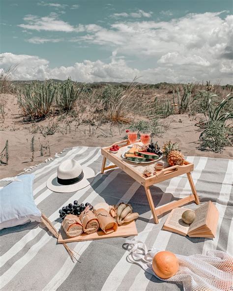 Pin De Morning Albania Em Picnic Sea Piqueniques Românticos Jantar