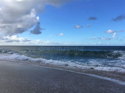 Pacific Ocean Waves and Clouds at Lumahai Beach at Kauai Island, Hawaii ...