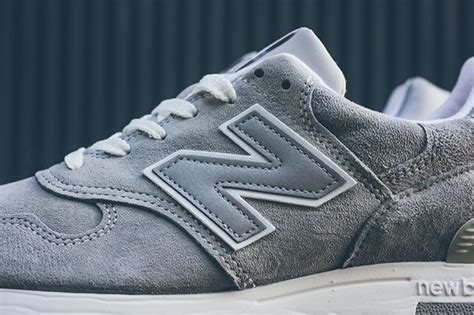 New Balance 1400 (Grey/Silver) - Sneaker Freaker