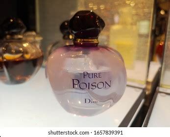 5 Christian Dior Pure Poison Images, Stock Photos & Vectors | Shutterstock