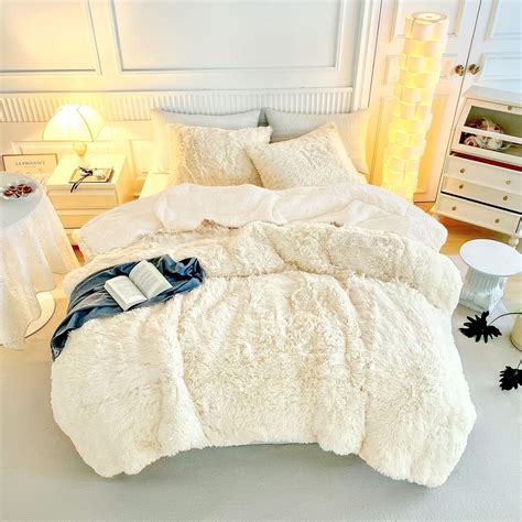 Uozzi Bedding Faux Fur 3 Pieces Comforter Set Queen 1 Comforter Set