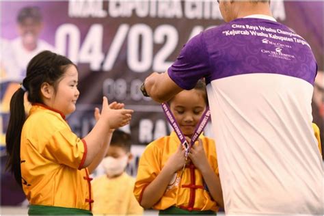 Potret Gempita Nora Marten Jadi Juara Wushu