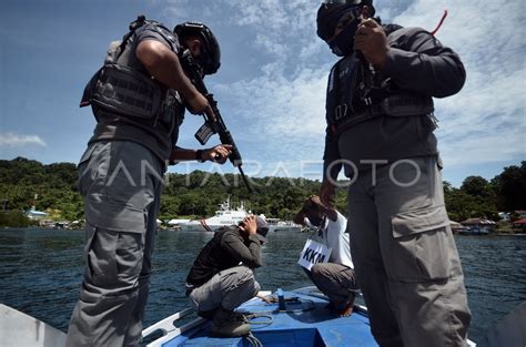 Latihan Operasi Keselamatan Dan Keamanan Laut Bakamla Antara Foto