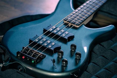 String Vs String Bass Differences Explained Tone Topics