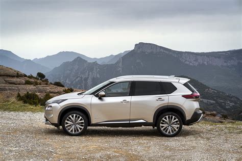 Nissan X-Trail (2023) - picture 11 of 48