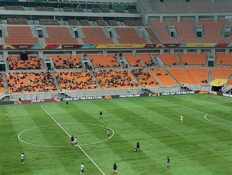 Viral Stadion Jis Tergenang Banjir Begini Penjelasan Dirut Jakpro