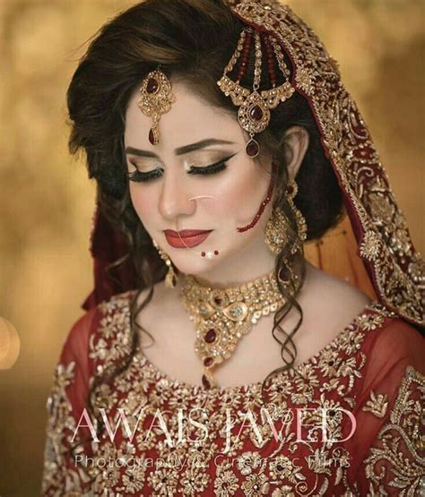 Pin by hatesoonhard on bridal dresses | Pakistani bridal makeup ...