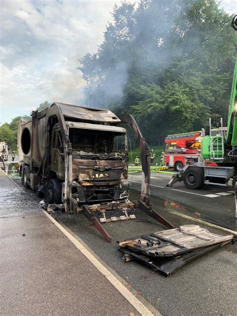 Brennender M Llwagen Besch Ftigt Feuerwehr Einsatzbericht Wetter