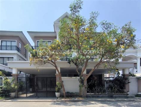 Bed Bath Twin Villa For Sale Rent In Borey Peng Huoth The Star