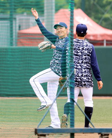 【西武】源田壮亮が2軍で実戦復帰、第1打席で三塁打 Wbcで右手小指を骨折 プロ野球写真ニュース 日刊スポーツ