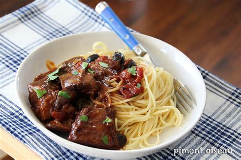 Cocotte De Boeuf Mijot La Tomate Et Aux Olives Piment Oiseau