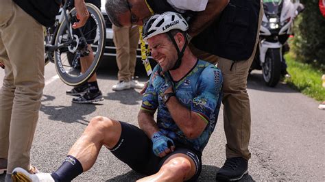 Mark Cavendish Breaks Collarbone In Stage Crash At Tour De