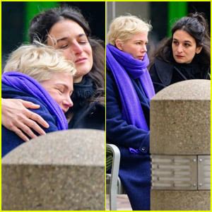 Michelle Williams Jenny Slate Begin Filming Dying For Sex In Nyc