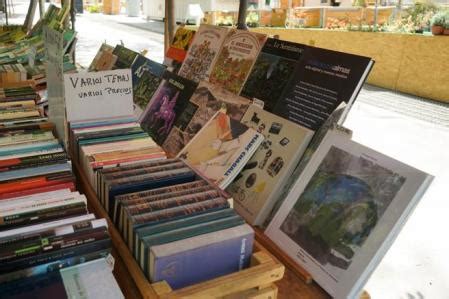 La Cuesta De Moyano El Oasis De Los Libros Antiguos De Madrid