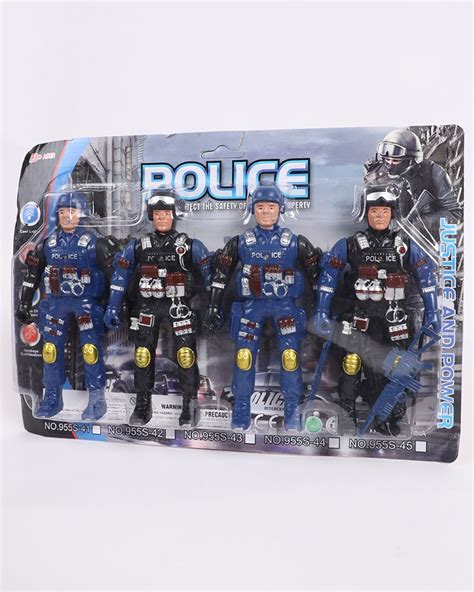 4 Police Officers Toy Daraghmeh