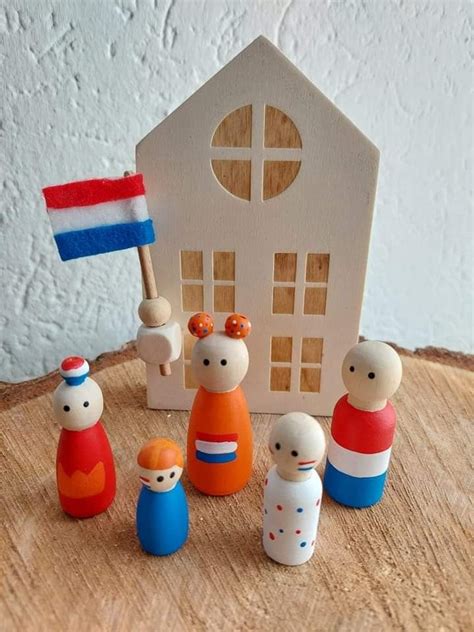 Pin Van Monique Knutselen En Zo Op Peg Dolls Houten Poppen