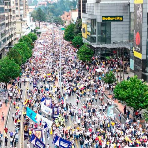 Marchas De Abril En Colombia Miles De Personas Protestan Contra El