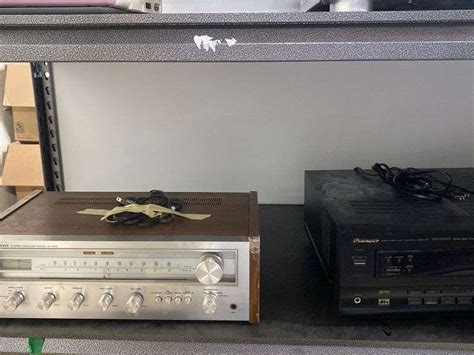 Lot Vintage Electronics Pioneer Head Units - Dixon's Auction at Crumpton