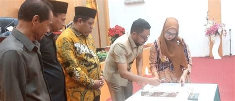 Ketua DPRD Tual Apresiasi FIM Hadir Dalam Paripurna LPJ APBD 2021