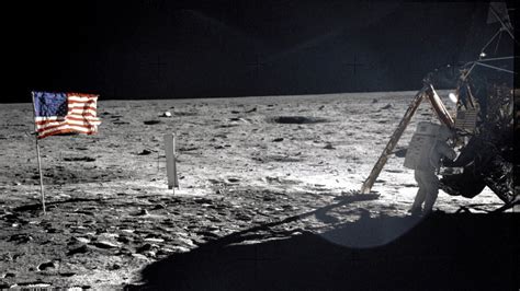 Buzz Aldrin Nd Man On Moon Recalls Magnificent Desolation